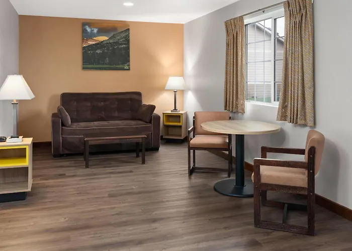 Days Inn & Suites By Wyndham Spokane Airport Airway Heights